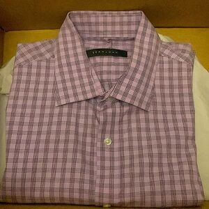 Im selling a casual button down shirt- Size: 36 - 65% Polyester 35% Rayon